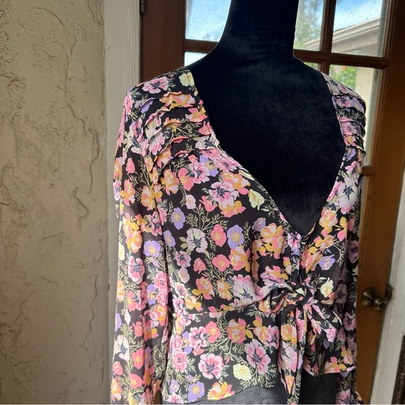 NWT M Free People Maybel Sheer Cropped Pink Floral Blouse with Tie Front (#1,307 - Picture 9 of 16